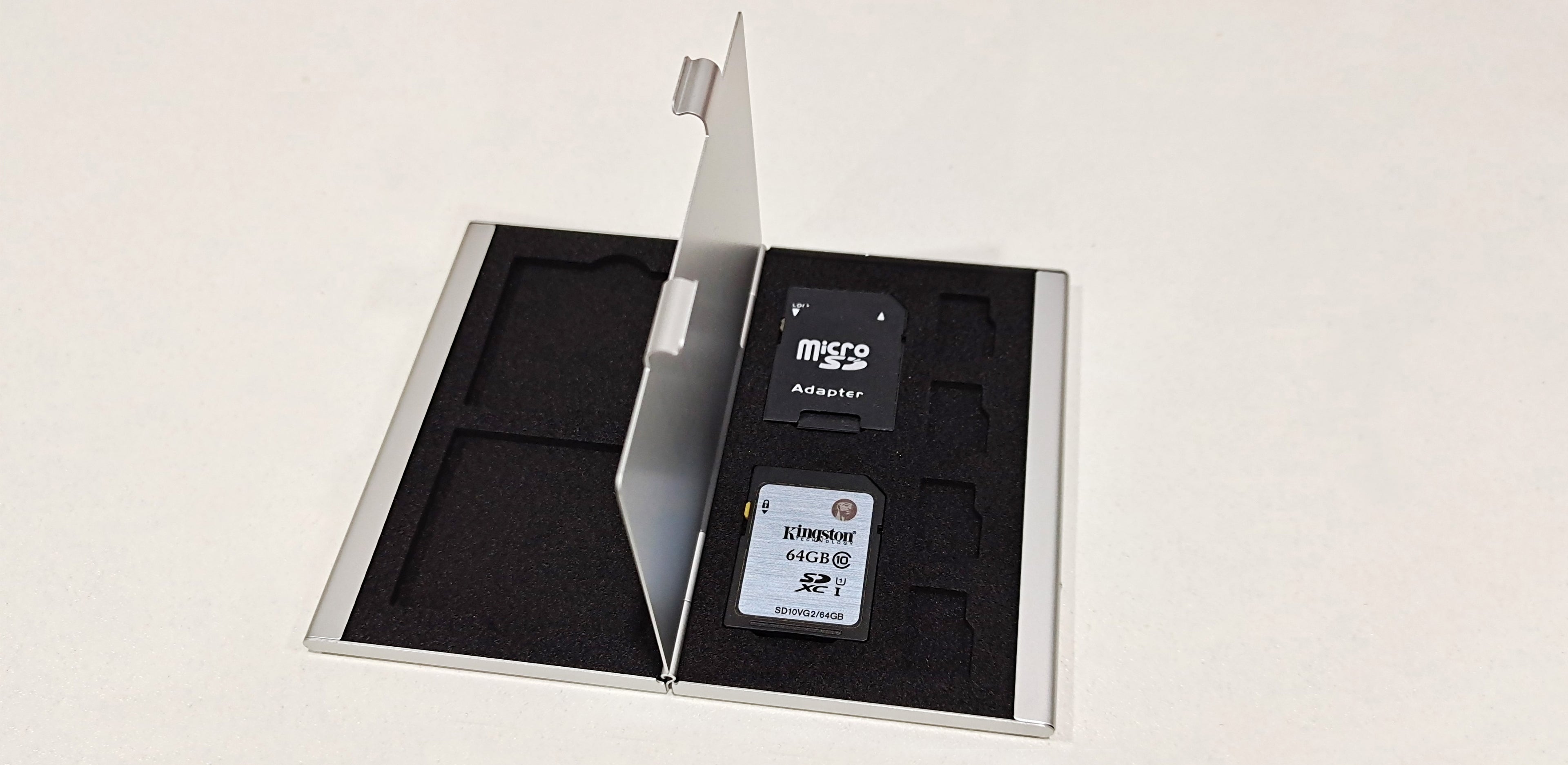 Aluminum memory card case