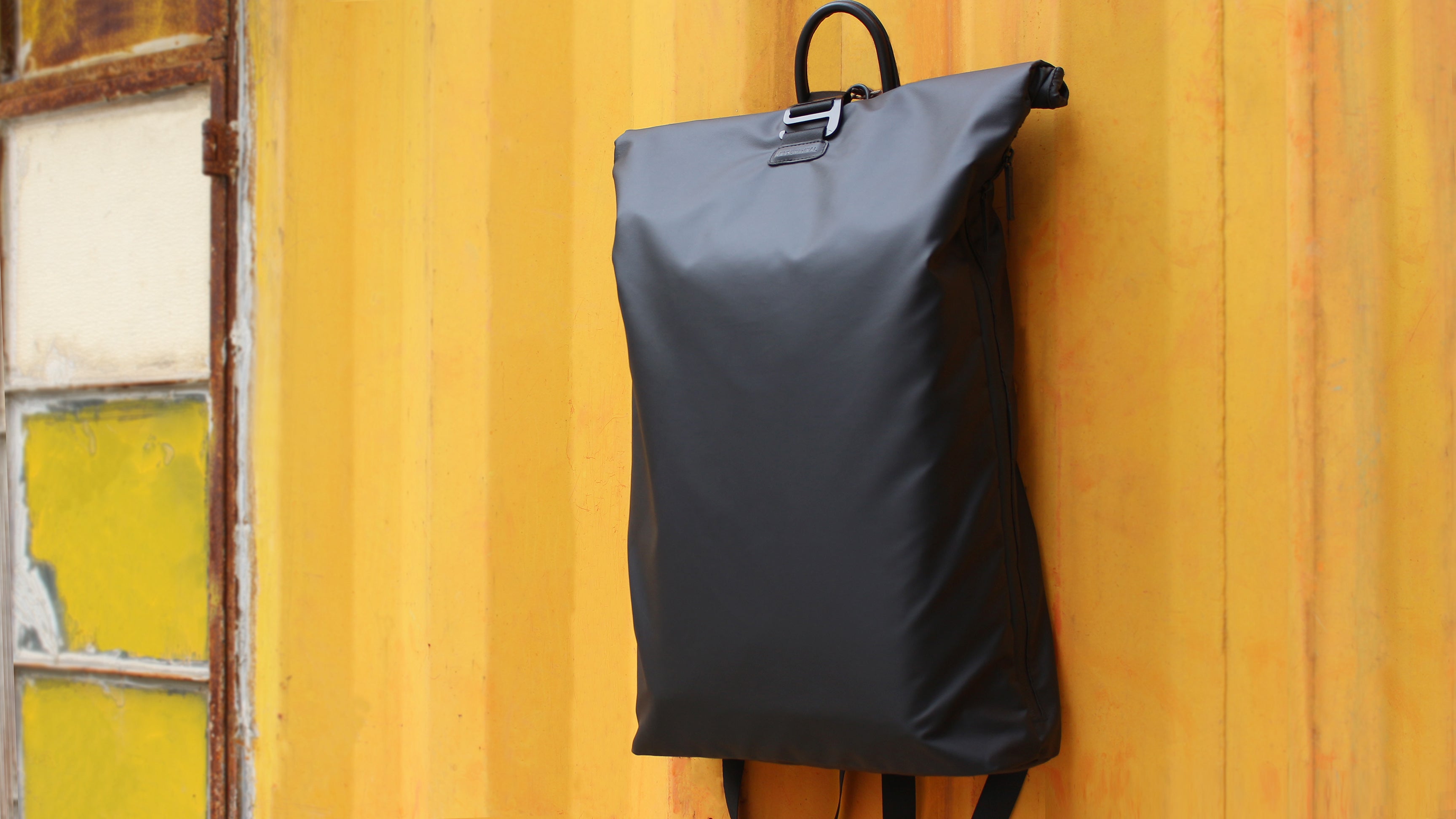 Alex2.0+ Roll-top backpack